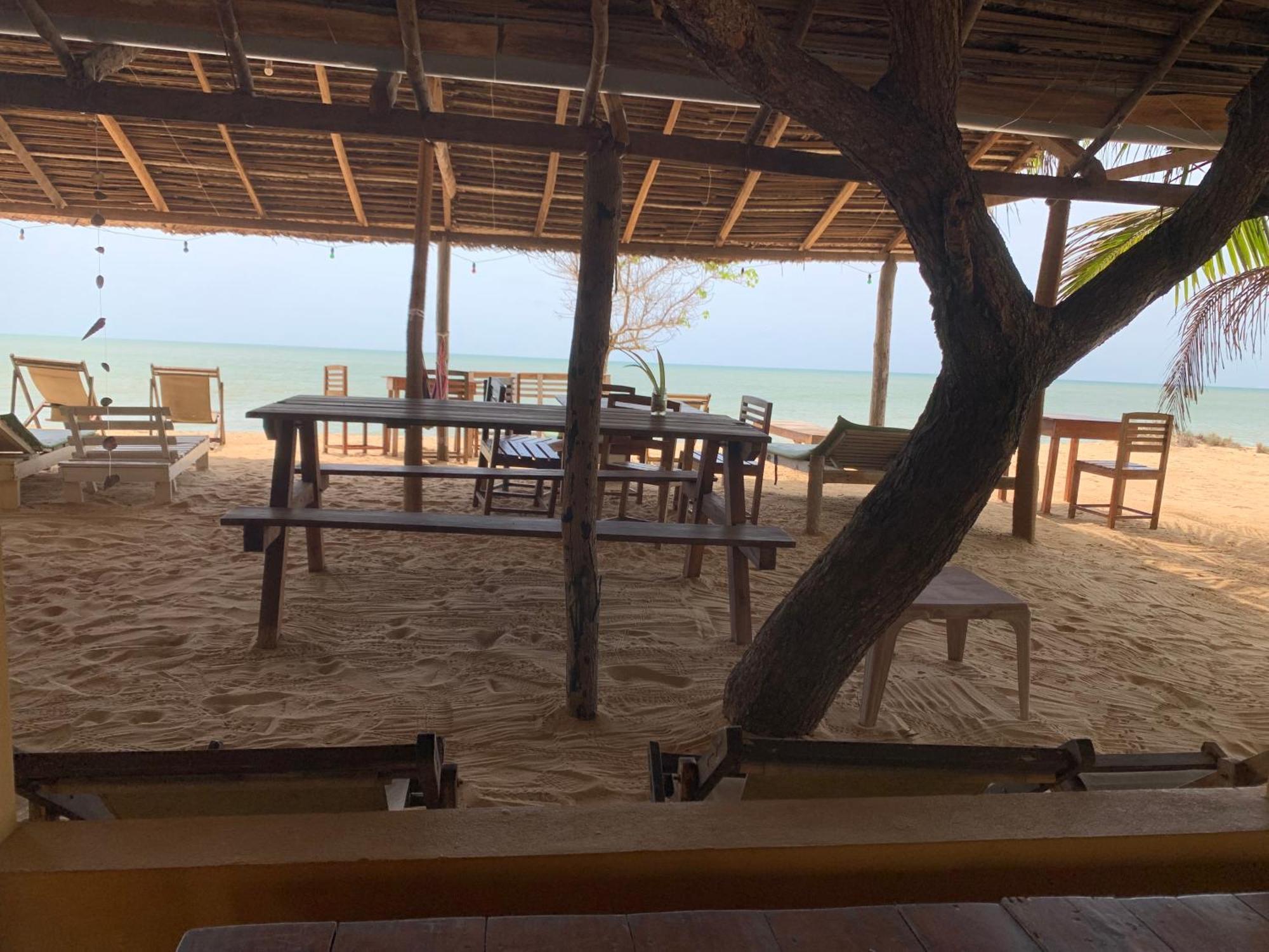 Ocean View Beach Resort - Kalpitiya Exterior foto